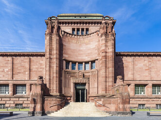 Deutschland, Mannheim, Blick auf den Eingang der alten Kunsthalle - WDF05004