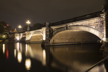 Germany, Hamburg, lighted Lombard Bridge at night - WIF03724