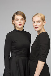 Studio portrait of mother and adult daughter - VGF00155