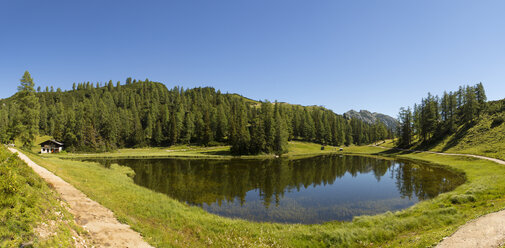 Austria, Styria, Tauplitz, Lake Krallersee - WWF04774