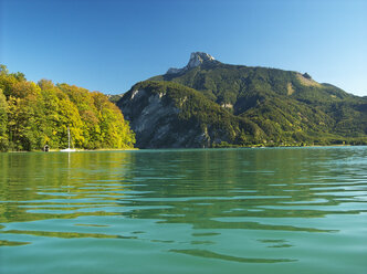 Österreich, Oberösterreich, Mondsee, Blick auf die Drachenwand - WWF04788