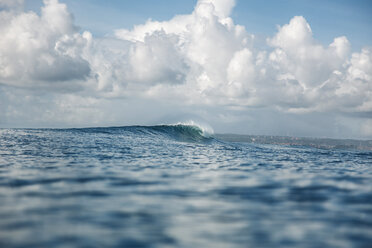 Indonesien, Bali, Serangan, Welle - KNTF02588