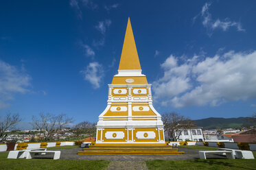 Portugal, Azoren, Terceira, Angra do Heroismo, Obelisk bei Outeiro da Memoria - RUNF00837