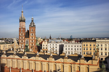 Poland, Krakow, Old Town, city skyline with St Mary's Church - ABOF00402