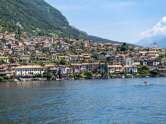 Italy, Lombardy, Lake Como, Tremezzina, townscape - AMF06672