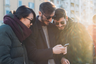 Friends on city break, Milan, Italy - CUF47233