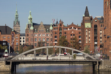 Germany, Hamburg, Speicherstadt, Speicherstadt town hall, Busan bridge - WI03735