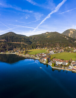 Deutschland, Bayern, Oberbayern, Walchensee, Kochel am See am Abend - AMF06703