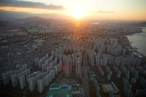Stadtbild bei Sonnenuntergang, Seoul, Südkorea - CUF48025