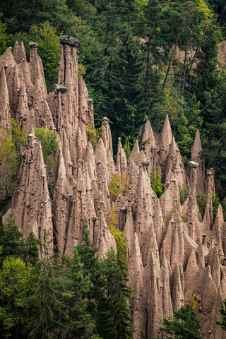 Erdpyramiden oder Erdsäulen, Dolomiten, Lengmoos, Trentino-Südtirol, Italien, lizenzfreies Stockfoto