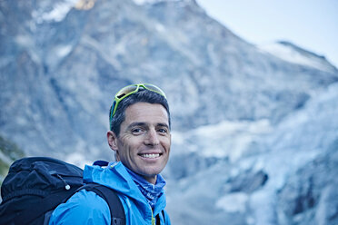 Hiker in Mont Cervin, Matterhorn, Valais, Switzerland - CUF48389