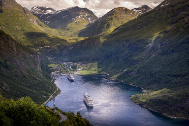 Cruise boats in Geiranger, Norway - FOLF10311