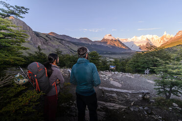 Rock climbing in El Chaltén, south Patagonia, Argentina - ISF20412