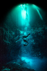 Cenote diving, Pit Cenote, Tulum, Quintana Roo, Mexico - ISF20444