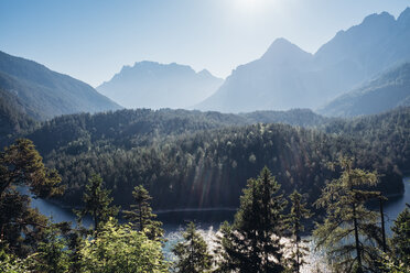 Österreich, Blick auf die Zugspitze - IPF00494