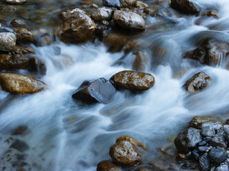 Deutschland, Bayern, Berchtesgadener Land, Ramsau, Ramsauer Ache - WWF04864