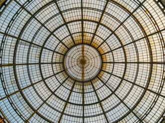 Italien, Mailand, Galleria Vittorio Emanuele II, Glaskuppel - LOMF00797