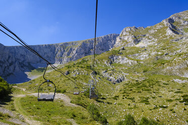 Montenegro, Durmitor-Nationalpark, Durmitor-Massiv, Sessellift bei Savin kuk - SIEF08361