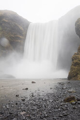 Island, Wasserfall Skogafoss - WIF03795
