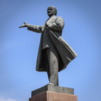Lebensgroße bronzene Lenin-Statue, Osh, Kirgisistan. - MINF10100