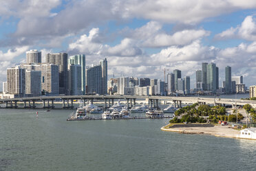 USA, Florida, Skyline von Downtown Miami - MABF00524