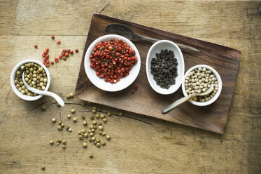 Bowls with various sorts of pepper - ASF06286