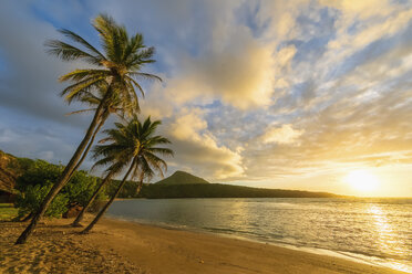 USA, Hawaii, Oahu, Hanauma Bay, toter Vulkankrater - FOF10277