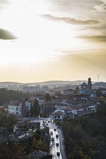 Veliko Tarnovo bei Sonnenuntergang, Bulgarien - RUNF01069