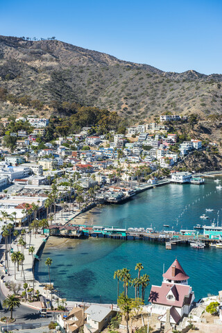 USA, Kalifornien, Kanalinseln, Santa Catalina Island, Avalon, Blick auf den Hafen, lizenzfreies Stockfoto