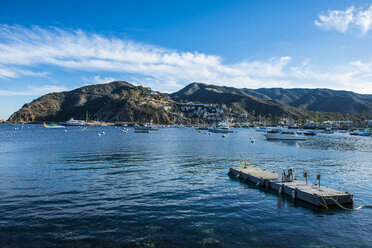 USA, Kalifornien, Kanalinseln, Santa Catalina Island, Avalon, schwimmende Plattform - RUNF01120