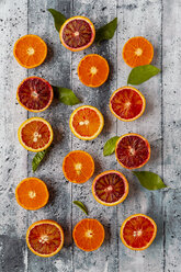 Halves of blood oranges and tangerines - SARF04094