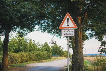 Germany, warning sign 'roadway damages' - JSCF00145