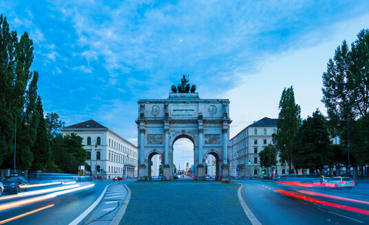 Siegestor Victory Gate, München, Deutschland - CUF48616