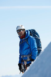 Porträt eines Bergsteigers, Chamonix, Rhone-Alpen, Frankreich - CUF48926