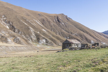 Georgien, Großer Kaukasus, Truso-Schlucht mit Dorf Ketrisi - KEBF01134