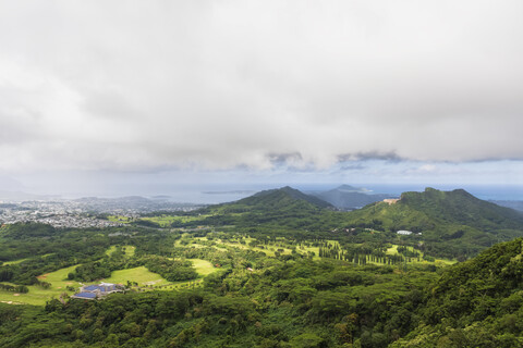 USA, Hawaii, Oahu, Kane'ohe, Blick vom Nu'uanu Pali Aussichtspunkt, lizenzfreies Stockfoto