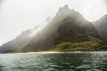 Berge am Meer, Na Pali Küste, Kauai, Hawaii - ISF20734