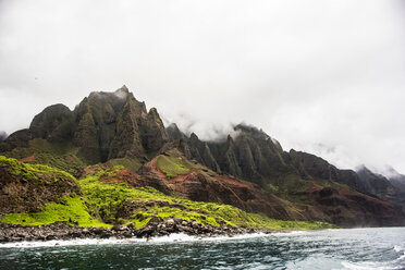 Berge am Meer, Na Pali Küste, Kauai, Hawaii - ISF20738