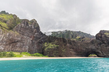 USA, Hawaii, Kauai, Na Pali Coast State Wilderness Park, Na Pali Coast - FOF10394