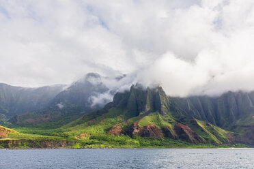 USA, Hawaii, Kauai, Na Pali Coast State Wilderness Park, Na Pali Coast - FOF10397