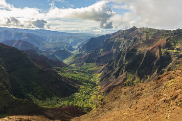 USA, Hawaii, Kaua'i, Waimea Canyon State Park, Blick auf Waimea Canyon - FOF10483