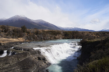 Chile, Patagonia, Landscape of river and mountains of Torres del Paine National Park - IGGF00770