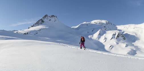 Schweiz, Bagnes, Cabane Marcel Brunet, Mont Rogneux, Skitouren in den Bergen - ALRF01387