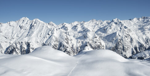 Schweiz, Bagnes, Cabane Marcel Brunet, Mont Rogneux, Skitouren in den Bergen - ALRF01393