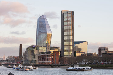 UK, London, Southwark, River Thames, office towers - WIF03842