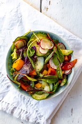Salad with cucumber, tomato, red radish and bell pepper - SARF04131