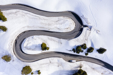 Österreich, Vorarlberg, Allgäuer Alpen, Winter am Hochtannbergpass - STSF01855