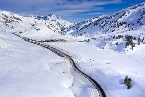 Österreich, Vorarlberg, Allgäuer Alpen, Winter am Hochtannbergpass, lizenzfreies Stockfoto