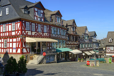 Deutschland, Hessen, Braunfels, Altstadt, Marktplatz - LBF02392