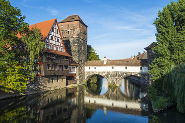 Deutschland, Nürnberg, Altes Fachwerkhaus und Henkerhaus - RUNF01388